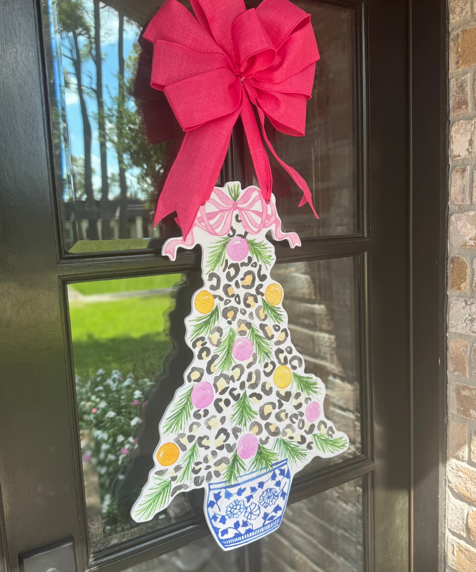 Leopard Christmas Tree with Ornaments DH