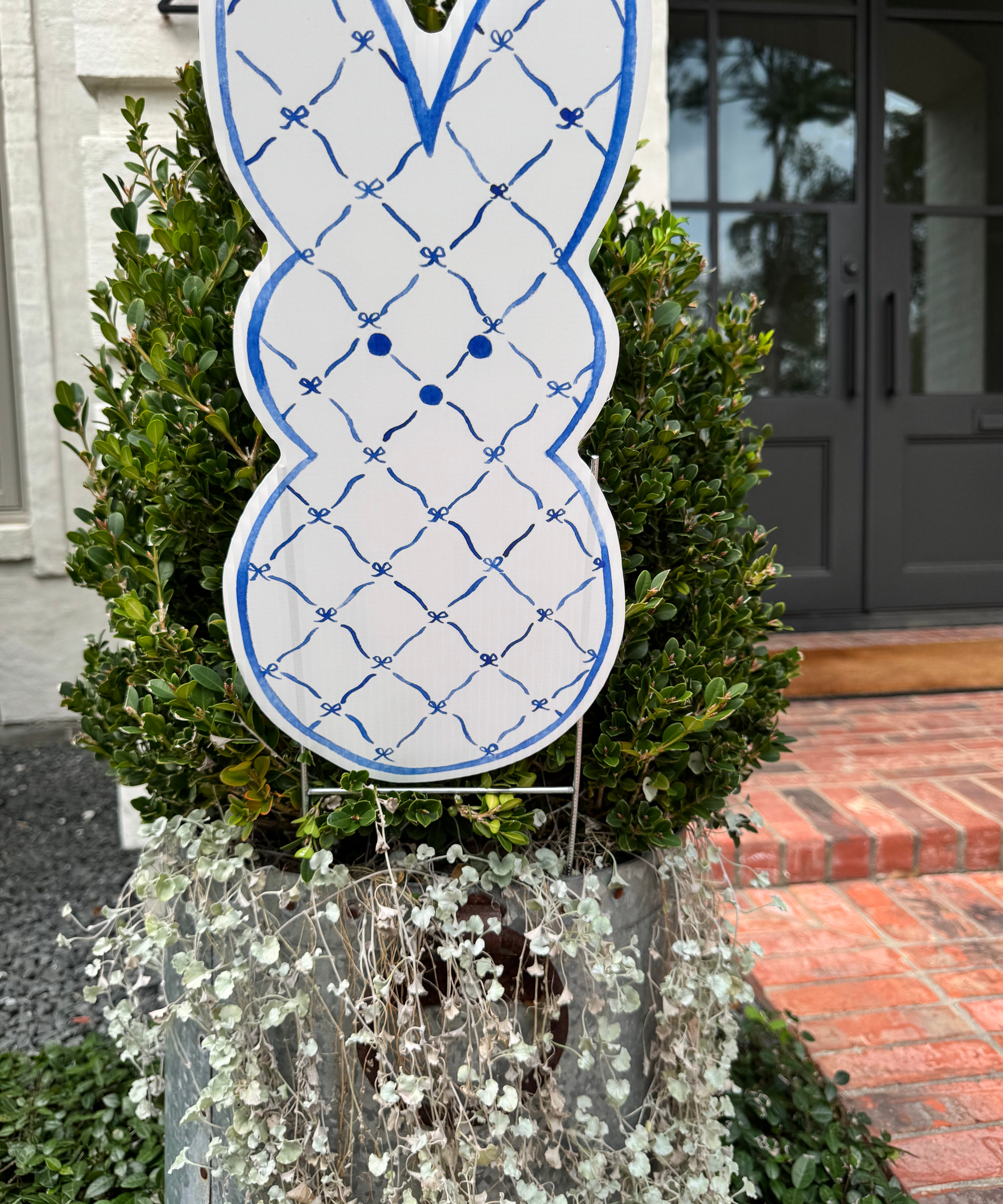 Preppy Trellis Peep Pot Stake